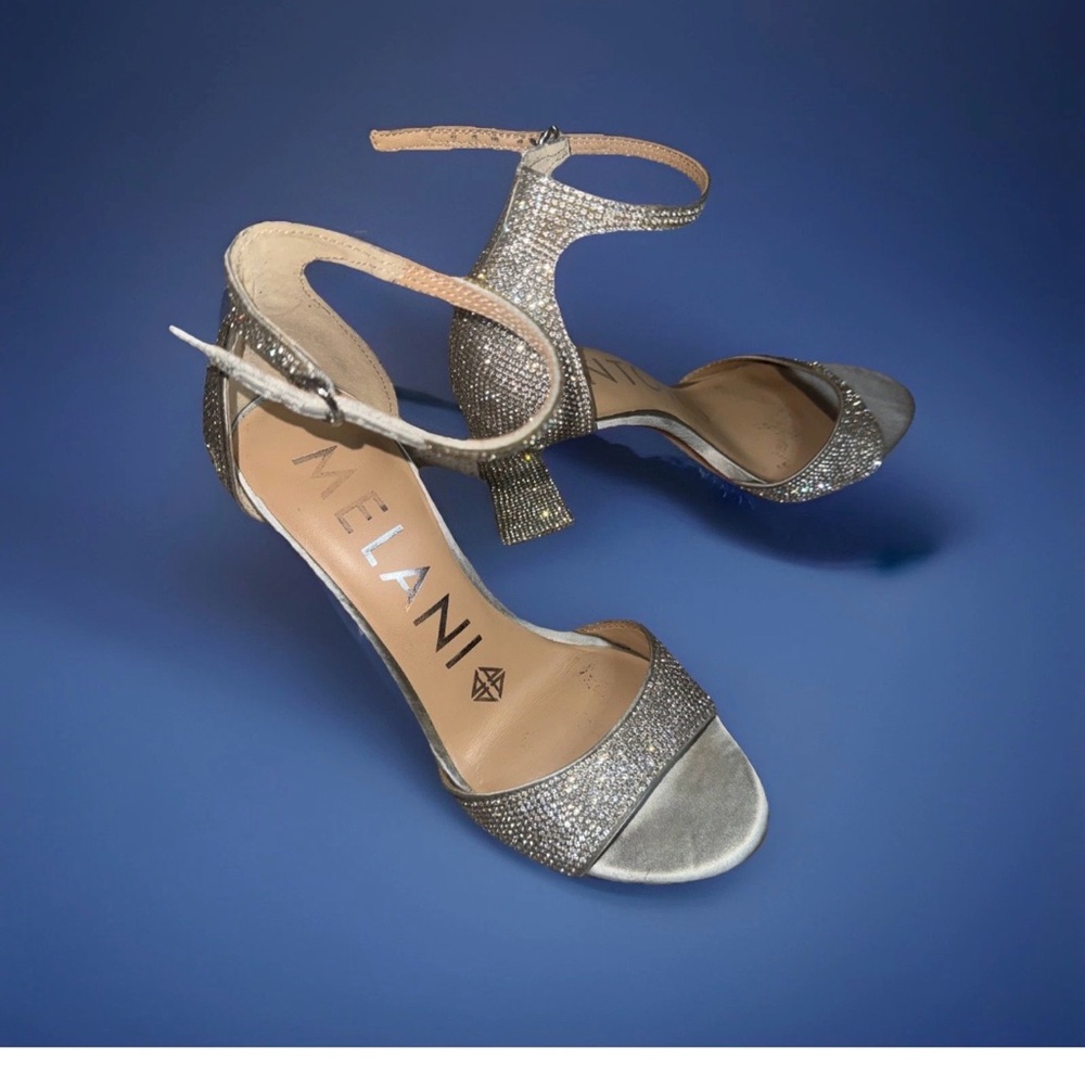 Antonio Melani Heels 7 Silver Sparkle Prom Wedding Party